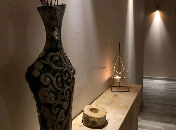 Park Faloria Канацеї