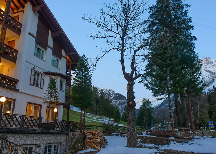 Park Faloria Отель