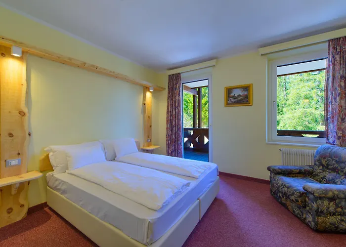 Park Faloria Отель