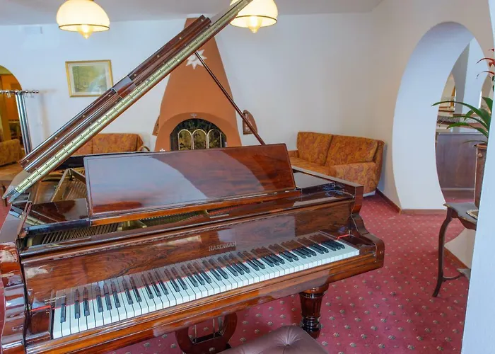 Отель Park Faloria Канацеи